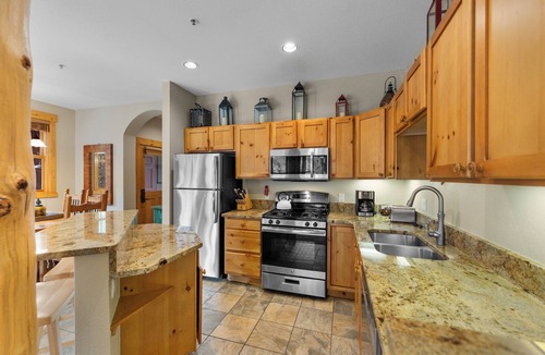 Keystone Condo | Serene Keystone Condo & Great Views from Balcony, Mins from Resort Shuttle