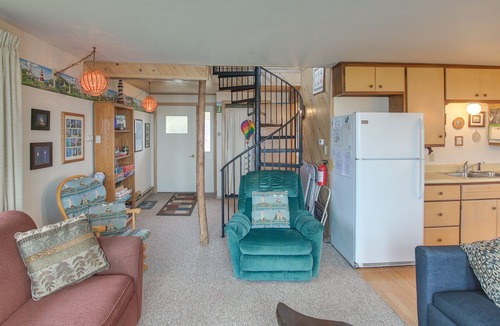 Baileys Harbor House | Serene Lakefront Baileys Harbor Home w/Deck!