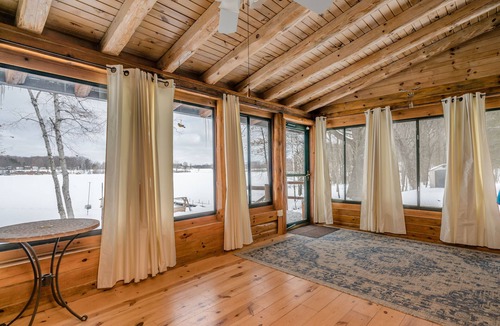 Big Rapids Cottage | Serene Lakefront Log Estate: 4-Acre Private Retreat with Sauna