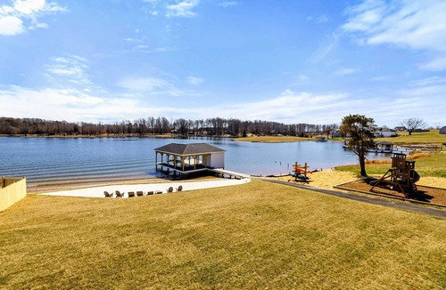 Mineral House | Serene Lakefront Lake Anna, Beach, Dock, Pool