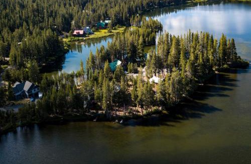 Serene Lakes House | Serene Lakes Splendor