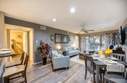 Walden on Lake Conroe Apartment | Serene Lakeside 2BR Sunset Views & Relaxing Stay