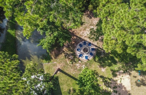 Pointblank House | Serene Lakeside Retreat, Family and Pet Friendly!
