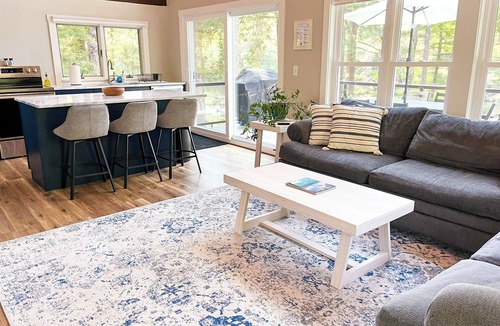 Lake Arrowhead House | Serene lakeside retreat