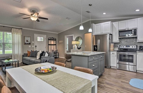 Boys Ranch House | Serene Live Oak Home w/Fire Pit by River + SOSMP!