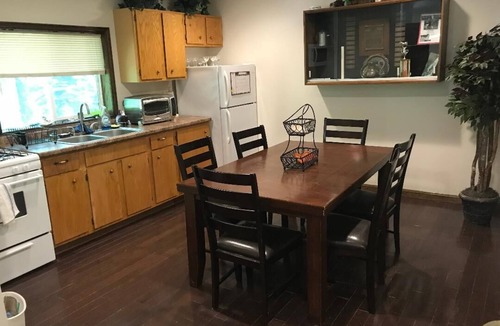 Westfield Apartment | Serene location in middle of wine country