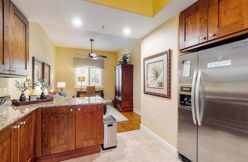 Royal Harbor Condo | Serene Luxury Awaits at Naples Bay Resort – Your Tropical Retreat!