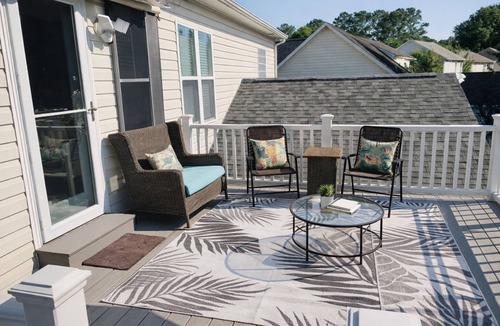 Bayshore Apartment | Serene Luxury Beach Suite Private Deck & Gardens