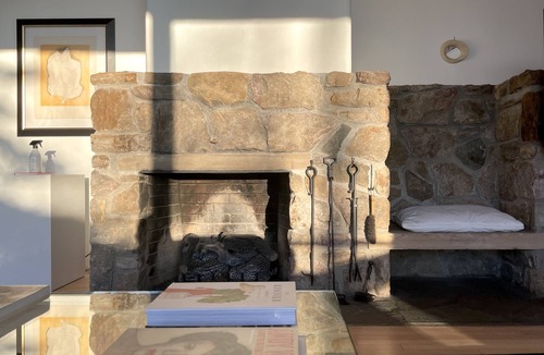 Town of Wappinger Villa | Serene Mid-century Villa with a pool 1.5h from NYC
