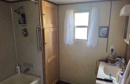 Arley House | Serene mobile home with AC in charming Arley