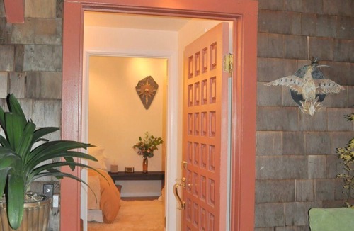 Merriewood Cottage | Serene Montclair Getaway