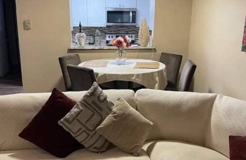 Woodridge House | Serene Oasis Waiting For You.