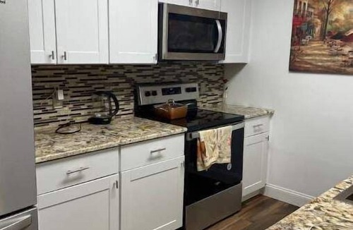 Woodridge House | Serene Oasis Waiting For You.