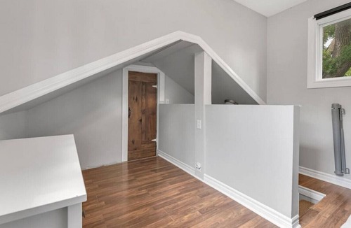 Paris House | Serene Oasis with 3BR plus Balcony Deck BBQ Grill