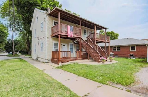 Forest Park Apartment | Serene One BD in Forest Park w/Parking & Balcony