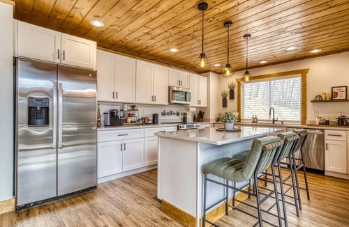 Lewis County Cabin | Serene Peak, resort pool