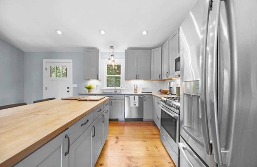 Blue Hill House | Serene Pondside Cottage w/Private Island Camping!