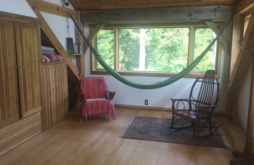 Warren House | Serene private house nestled in the mountains