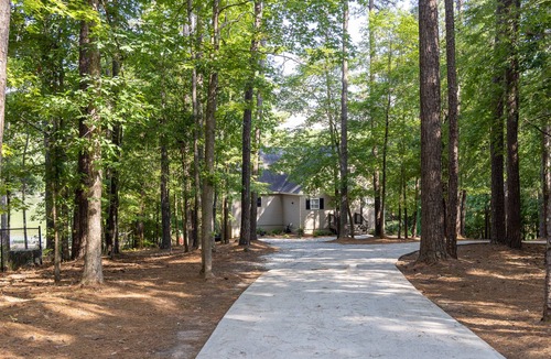 Eatonton House | Serene Private Lake Oconee Home - Modern Amenities