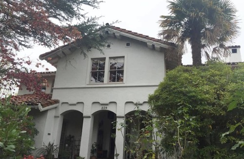 Claremont House | Serene Private Suite Patio ~ Upscale Berkeley