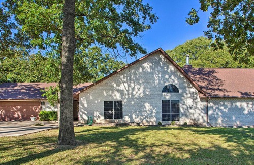 Quinlan House | Serene Quinlan Home w/ Dock on Lake Tawakoni!