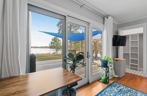Portsmouth Apartment | Serene Retreat - Hot Tub, Private Dock & Fire Pit