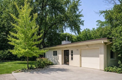 Appleton House | Serene Riverfront House w/Fireplace & Fast WiFi