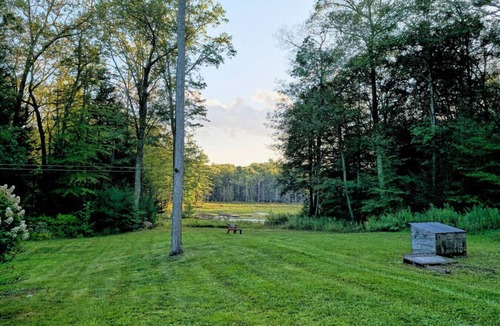 Cuddebackville Cabin | Serene Rustic Retreat with Lake