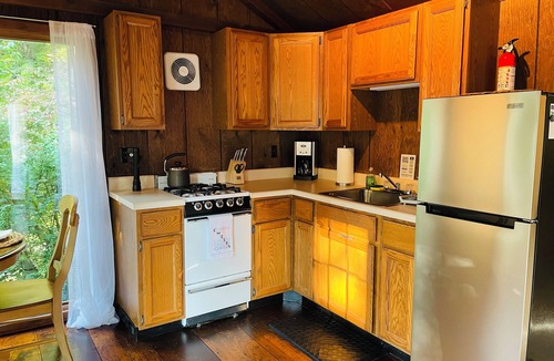 West Stockbridge Cabin | Serene rustic cabin in the Berkshires!