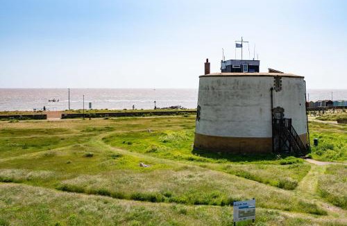 Felixstowe House | Serene Sands