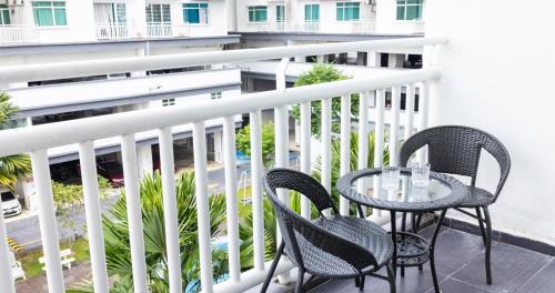 Sepang Apartment | Serene Stay at Ehsan KLIA Sepang by HCK