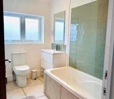 Coulsdon West House | Serene Stays