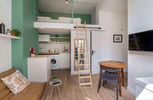 Quartier de la Goutte-d'Or Apartment | Serene Studio Apartment, 5 Mins to Sacré Coeur