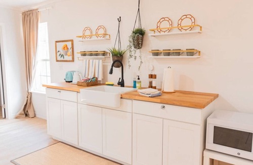 East Memphis House | Serene Studio Getaway