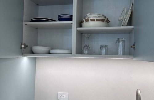 Glenview Apartment | Serene Studio with Modern Comforts