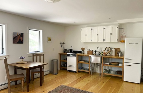 Hollowville Cottage | Serene, stylish cottage - close to Hudson - New Listing