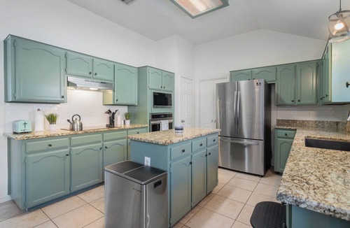 Wylie House | Serene Suburbia Getaway in Wylie