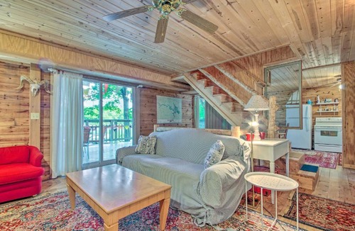 Sunrise Beach House | Serene Sunrise Beach Cabin with Private Dock!