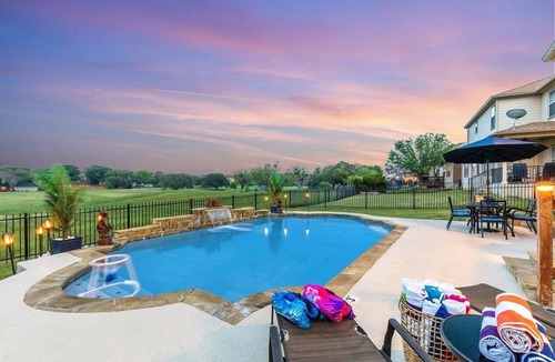 Cibolo House | Serene Views Ideal For Long Stays Heated Pool
