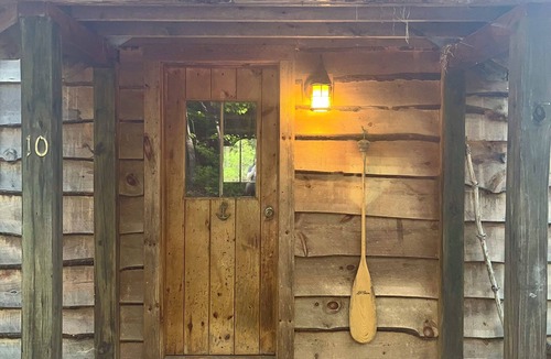 Waterford Cabin | Serene Waterfront Cabin