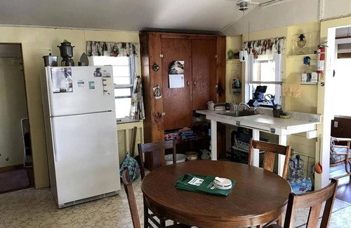 Frontenac Cottage | Serene Waterfront Cottage on Bob's Lake in Tichborne, Ontario