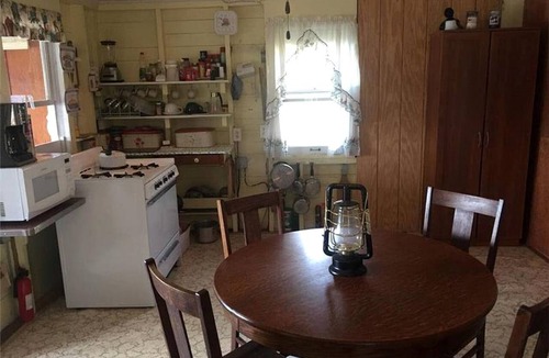Frontenac Cottage | Serene Waterfront Cottage on Bob's Lake in Tichborne, Ontario