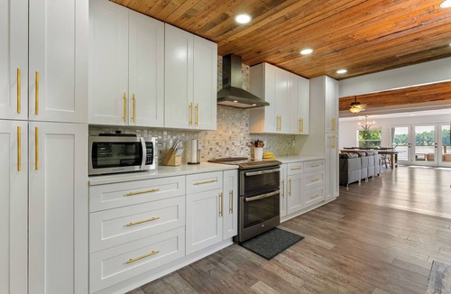Covington House | Serene Waterfront Home @ Jackson Lake Escape