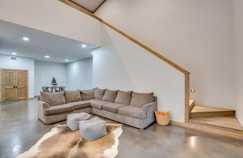 Yantis House | Serene Yantis Getaway - 1 Mi to Lake Fork!