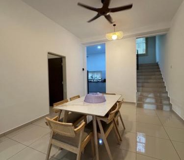 Bukit Kuin Satu House | SereneStay Kotasas