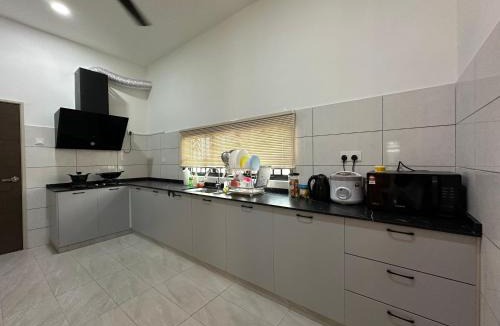 Bukit Kuin Satu House | SereneStay Kotasas