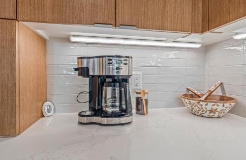 Eagle Apartment | Serengeti Suite in Downtown Eagle