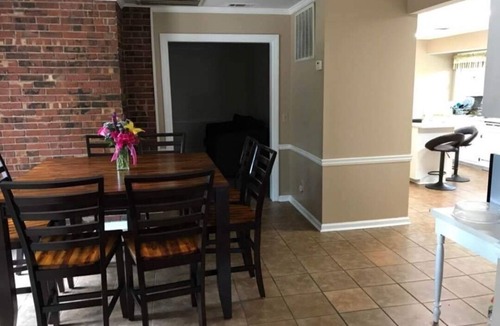 Dublin House | Serenity 2 Getaway .with On-site hostnnnn