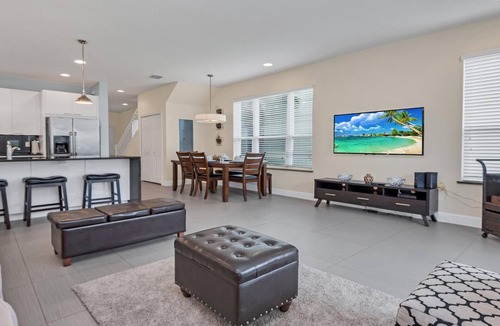 Clear Creek House | Serenity - 3 Bed 3 Baths Townhouse
