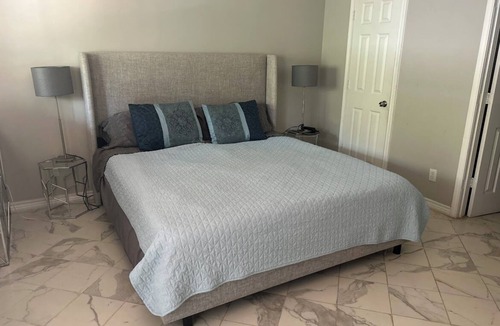 Flower Mound House | Serenity :3-bedroom bungalow in phenomenal Flower Mound with Wi Fi, AC, Parking